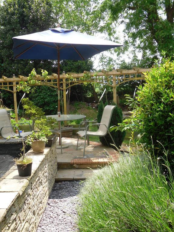 Crossways House Bed And Breakfast East Cowes Exterior photo