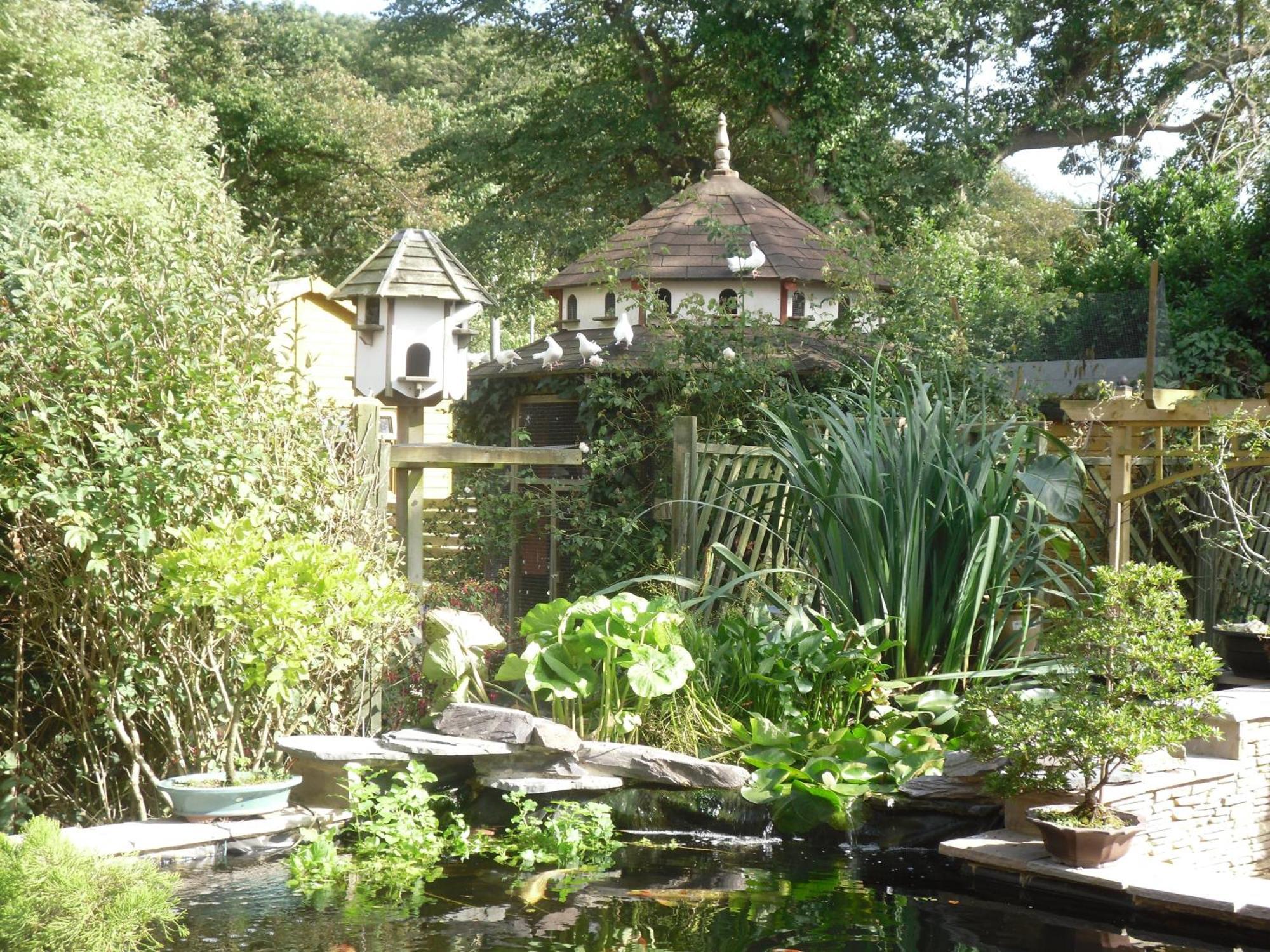 Crossways House Bed And Breakfast East Cowes Exterior photo